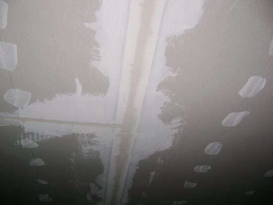Шпаклевка швов гипсокартона на потолке