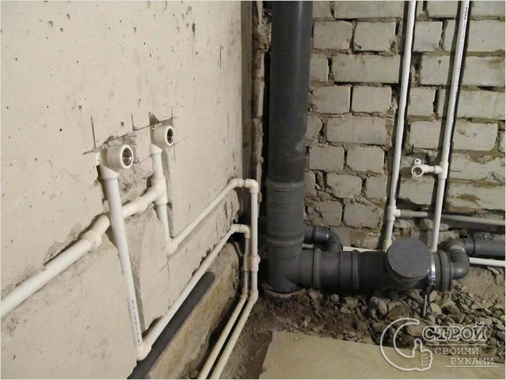 Как спрятать трубы отопления в стене