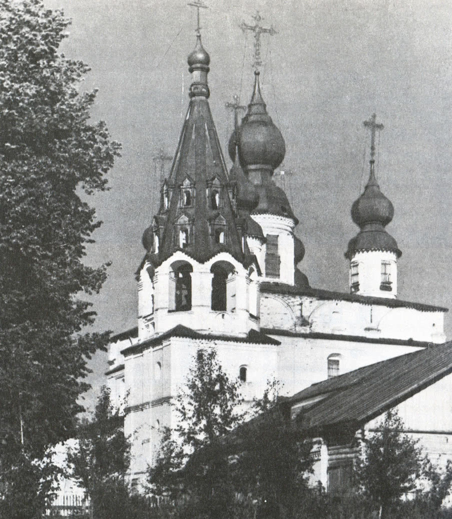 Михайло-Архангельскиq моyастырь. Вид на собор и колокольню с северо-запада