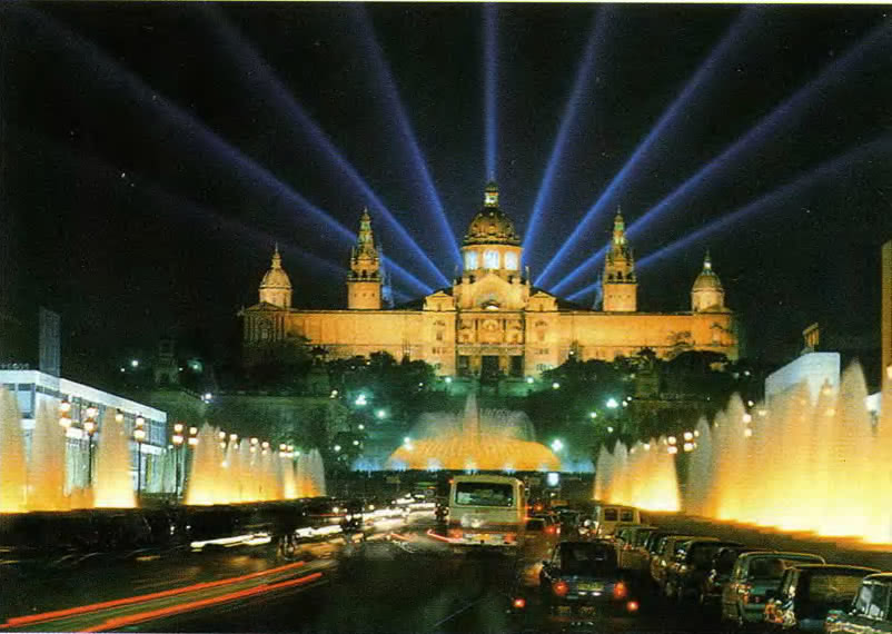 Современный вид светового ансамбля Всемирной выставки в Барселоне
