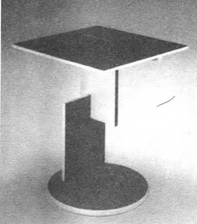 Журнальный столик. Крашеное дерево. Г. Ритвельд, Утрехт, Германия, 1922—1923